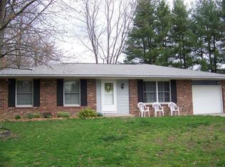 350 E Baird St, Olney, IL 62450