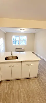 Rented by Winzone Realty Inc | media 5