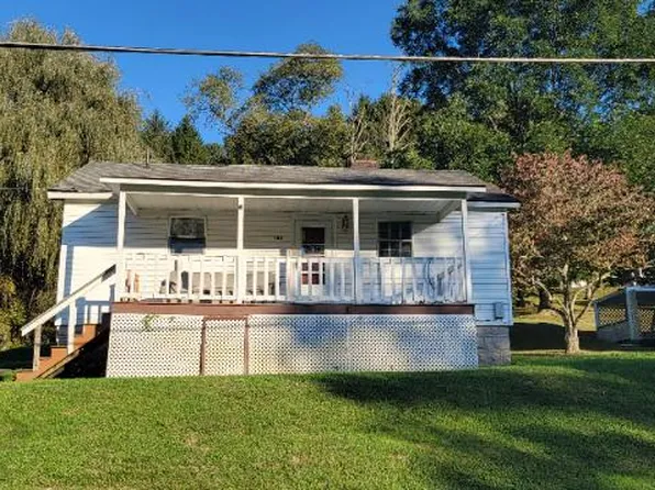 108 Chestnut St, Idamay, WV 26576