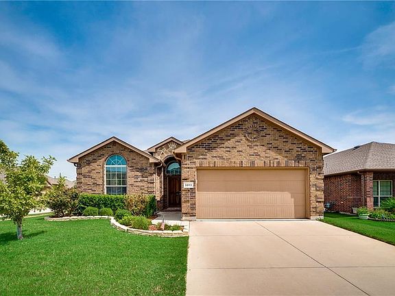 2nd image of 3013 San Fernando Dr