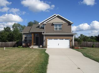 1095 Huber Ponds Dr, Charlotte, MI 48813