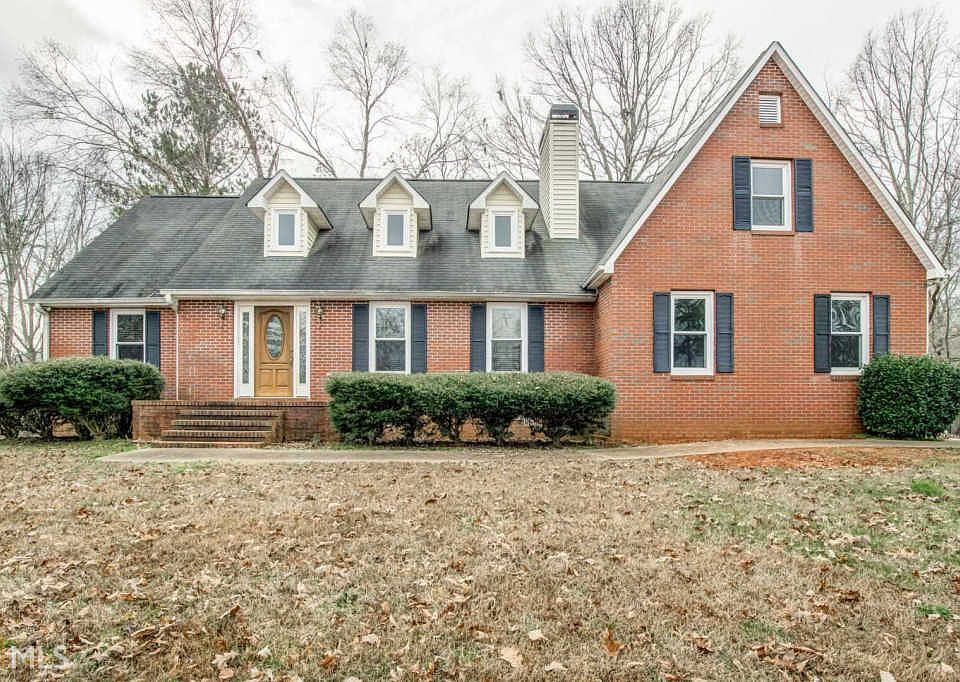 1st image of 2029 Riverwood Dr