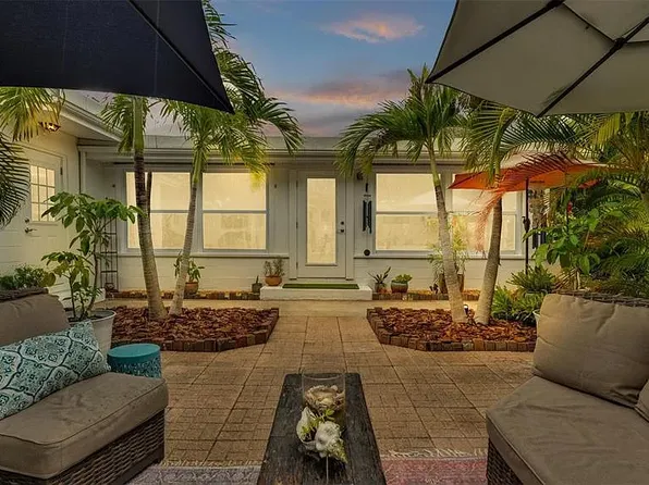 8311 56th Way N #2, Pinellas Park, FL 33781