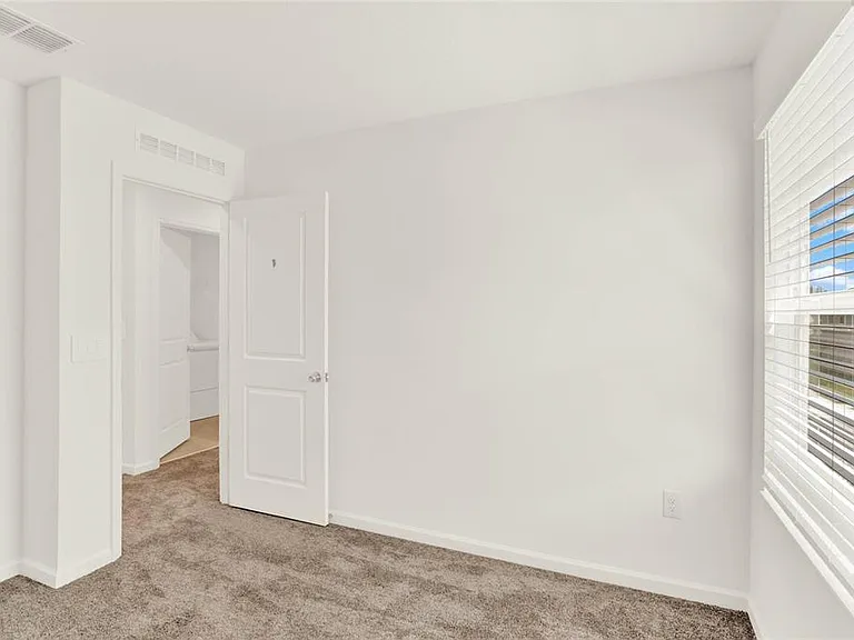 517 Bell Prairie Cir — Photo 28