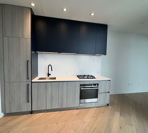 2nd image of 2625 Dundas St W #809