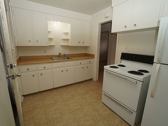 5th image of 2468 S York St #0