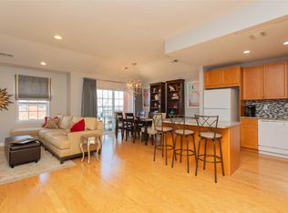 12114 Powells Cove Blvd, College Point, NY 11356