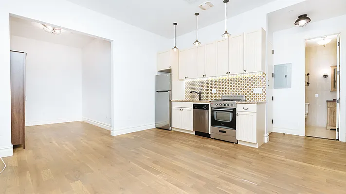 Rented by Nooklyn NYC LLC | media 36