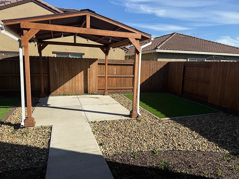 1864 Pollock Way — Photo 32