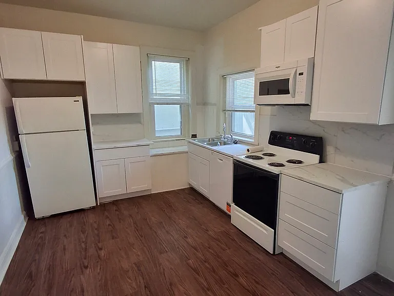 146 W Ellsworth Ave #2 — Photo 9