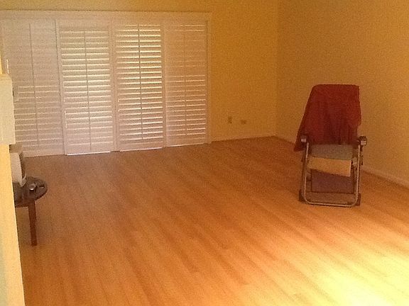 5th image of 85 Pelican Pointe Dr #2040