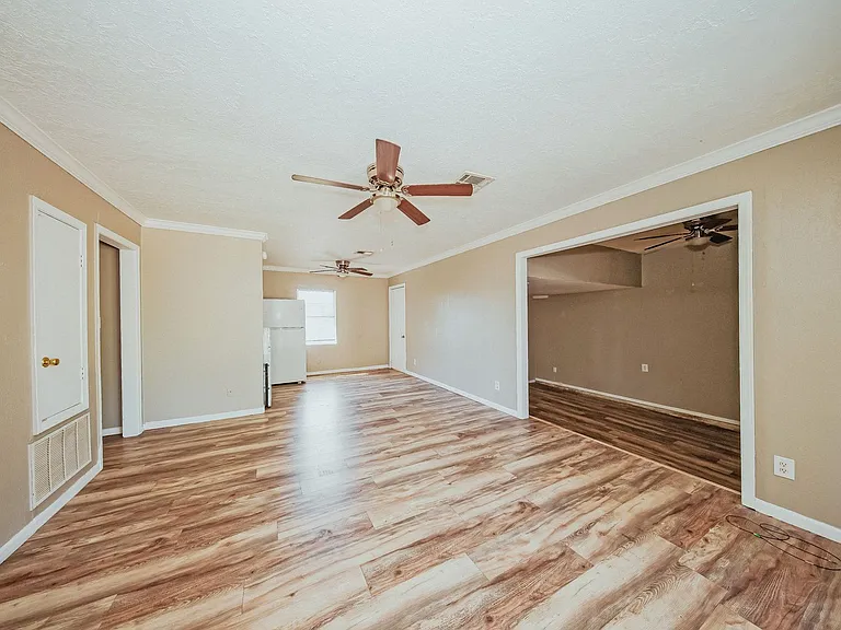 2610 NW Lindy Ave — Photo 12