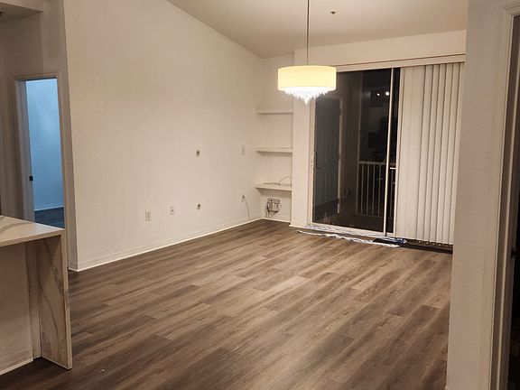 3rd image of 5825 Legacy Crescent Pl