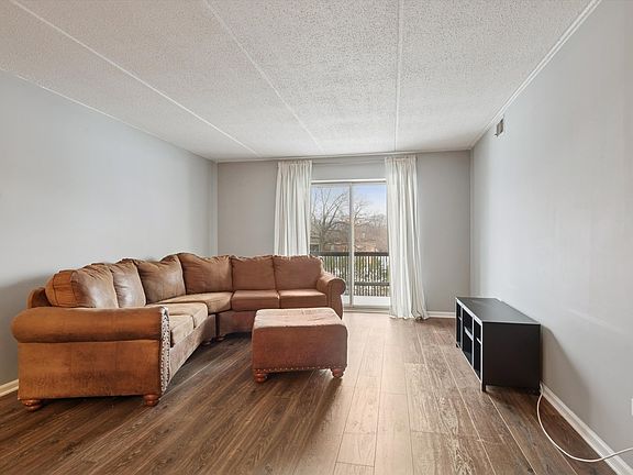 3rd image of 8025 Woodglen Ln APT 303