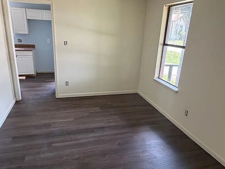 2604 Edmonton Ct — Photo 7