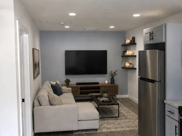 23260 Haynes St, West Hills, CA 91307