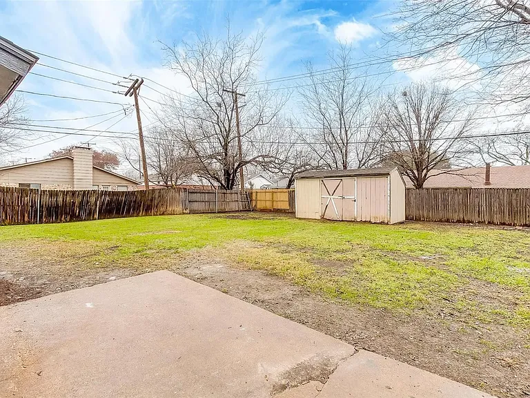 6105 Judy Ct — Photo 7