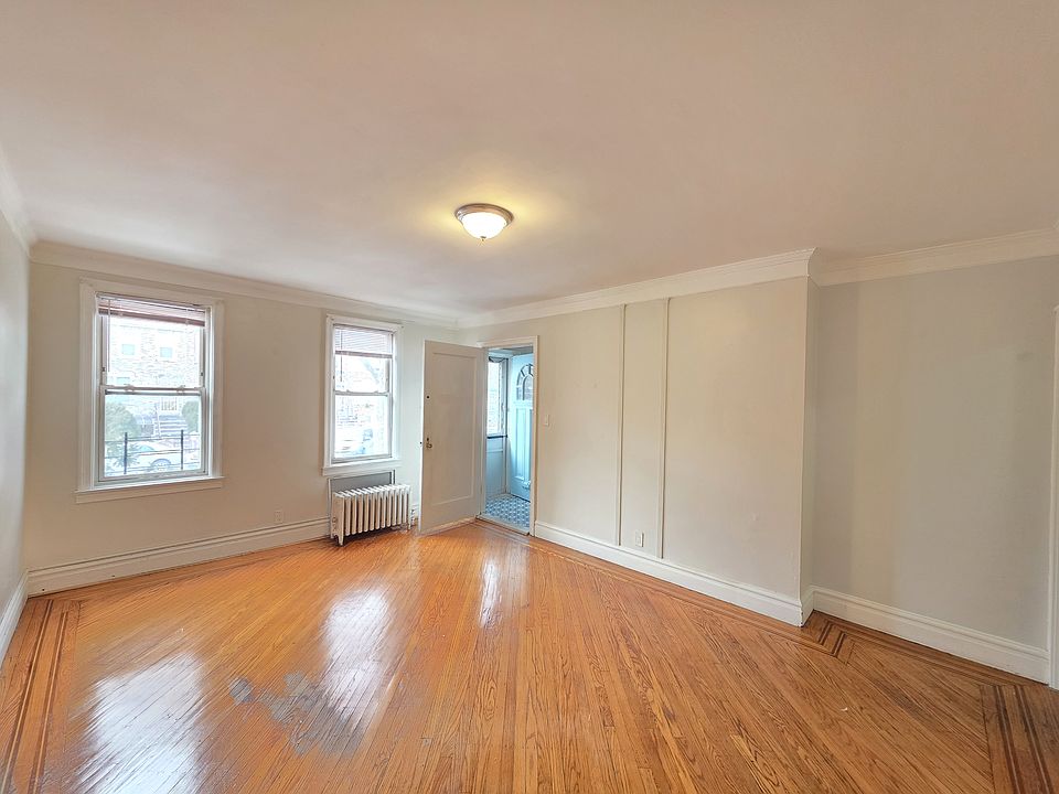 1st image of 2055 Coyle St #1