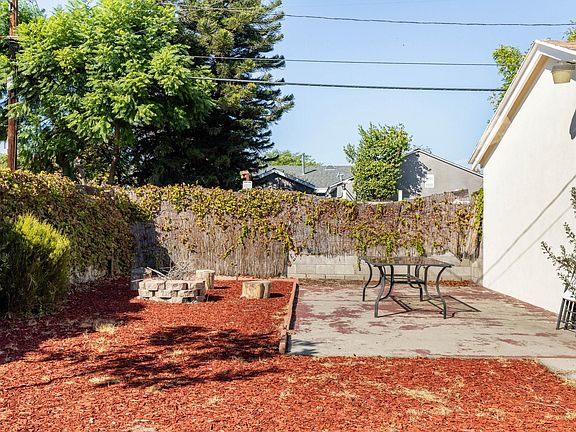Private 1,000 sq ft yard. Perfect for pets and outdoor chill.