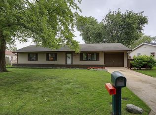 2008 Ola Dr, Champaign, IL 61821