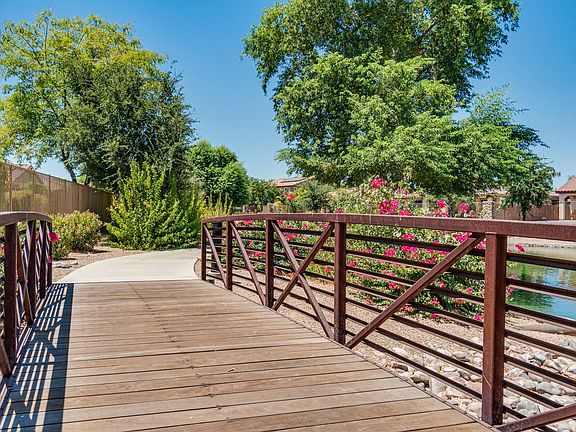 3rd image of 3819 E Sawtooth Dr