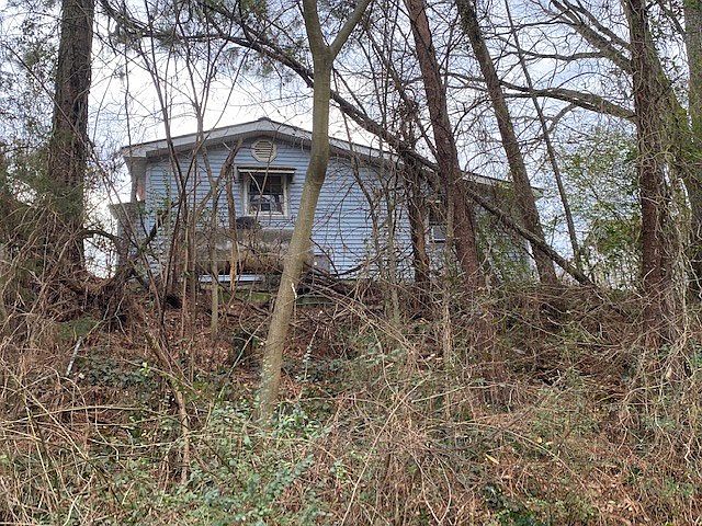 2nd image of 3459 Airport Rd