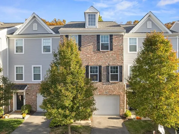126 Watson Dr, Warrendale, PA 15086
