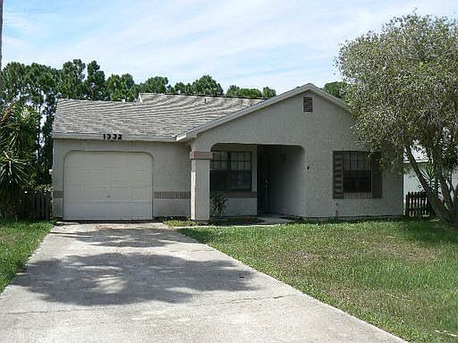 1st image of 1332 Fargo Dr