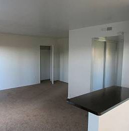 3rd image of 8492 Parkway Dr