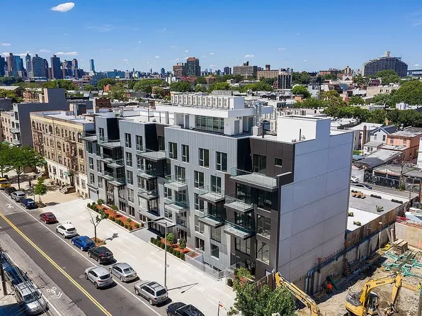 14-33 31st Ave #4H, Astoria, NY 11106