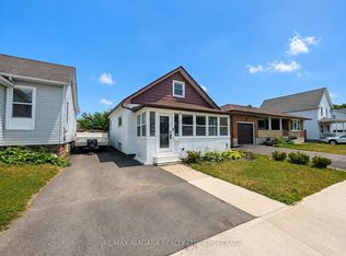 49 Randolph St, Welland, ON L3B 4C3