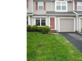 13 Ebony Ct, Newtown, PA 18940