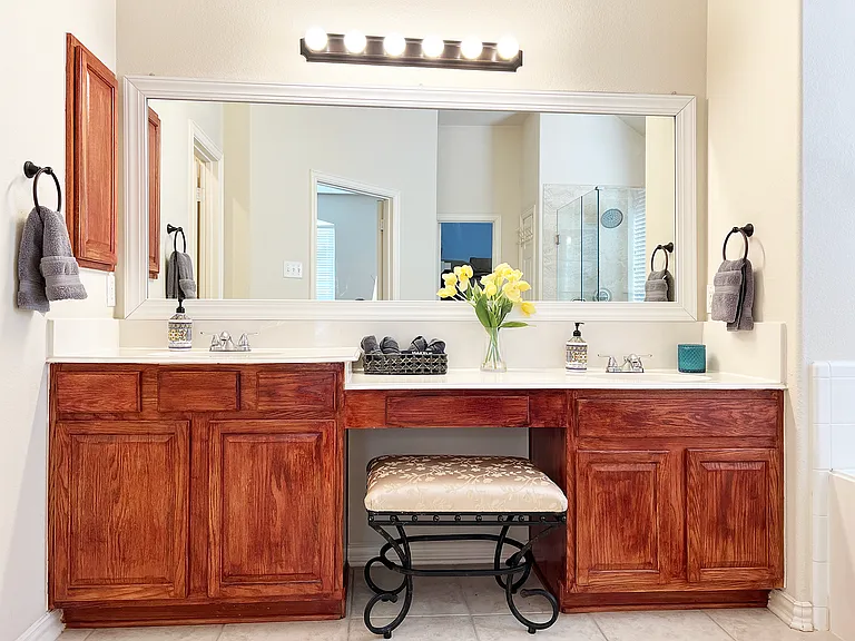 1110 Rushmore Dr — Photo 21