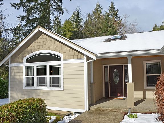 2nd image of 660 E Lakeshore Dr