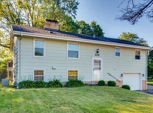 414 Monroe Pl, Hopkins, MN 55343