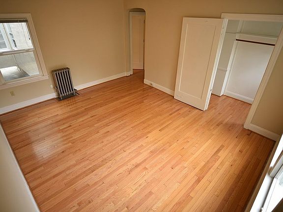 5th image of 200 Wayne Ave APT 6