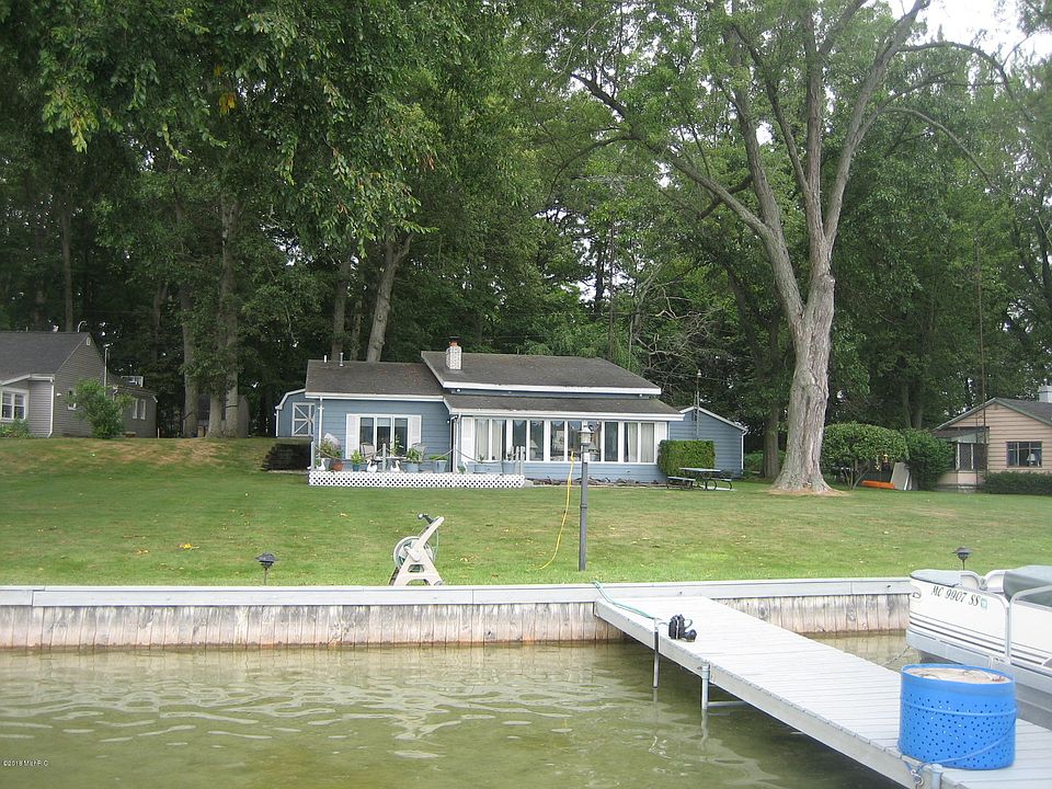 1st image of 3942 Laura Lee Ln