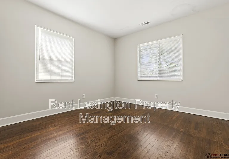 541 Sheridan Dr #1 — Photo 8
