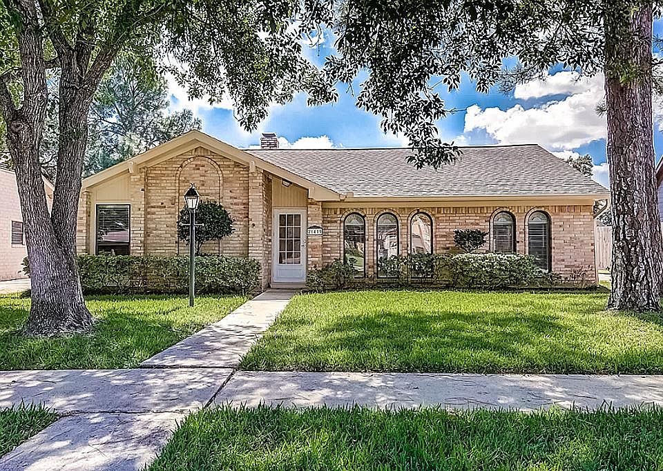 1st image of 21419 Park Villa Dr
