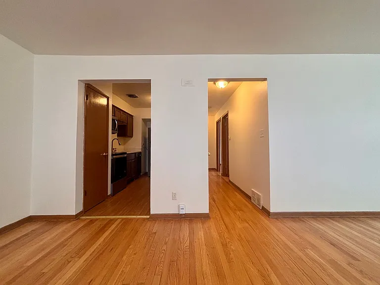 3879 N Humboldt Blvd — Photo 6