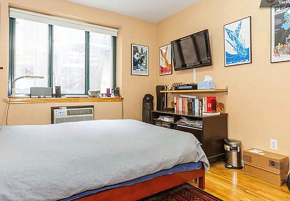 3rd image of 608 E 11th St APT 4b