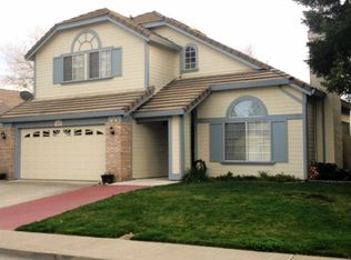 202 Oak Brook Ct, Vacaville, CA