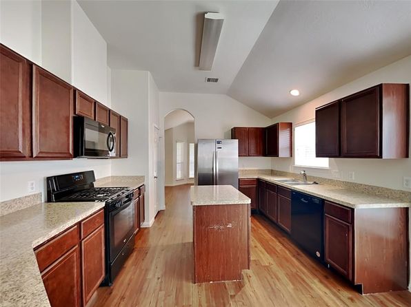 3922 Hawthorn Glen Ct, Fresno, TX 77545