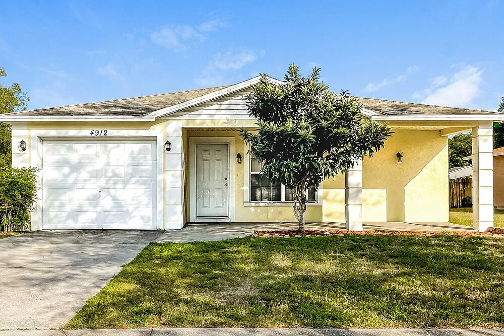 4 bed, 2.0 bath, 1360 sqft, $2,180 — Photo 1