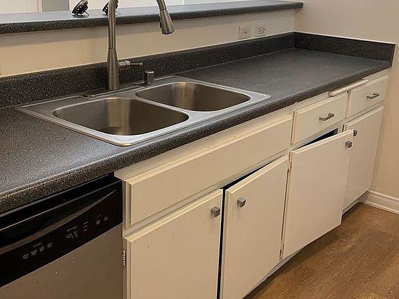 4th image of 2050 S Bentley Ave APT 205