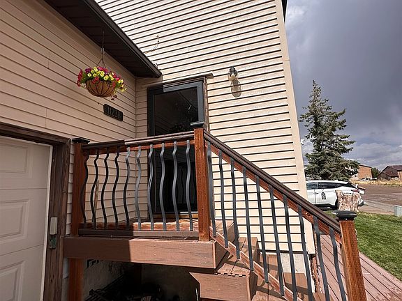 4th image of 1123-B 9th W Ave