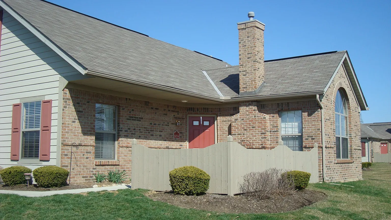 6014 Landings Pond Pl photo 1