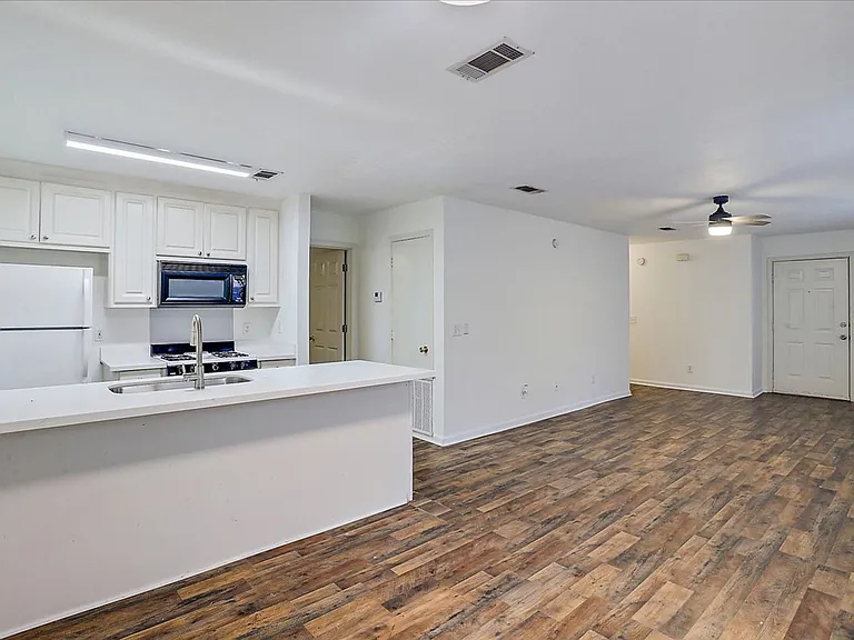 161 Vernon Jones Ave #103B — Photo 10
