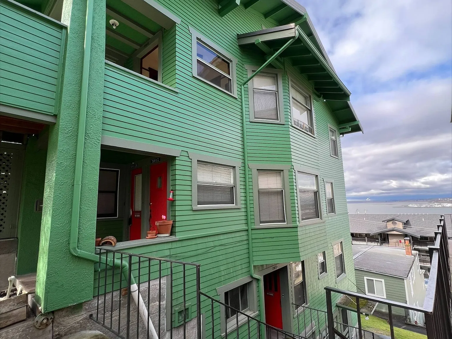 Forest Hill Apartments — Photo 3