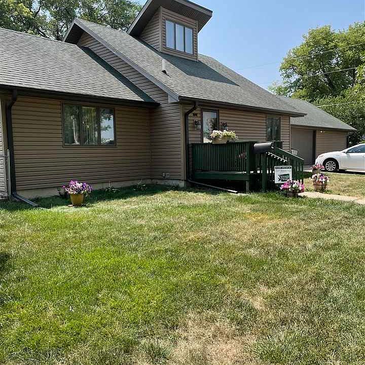 1st image of 2031 Bryan St